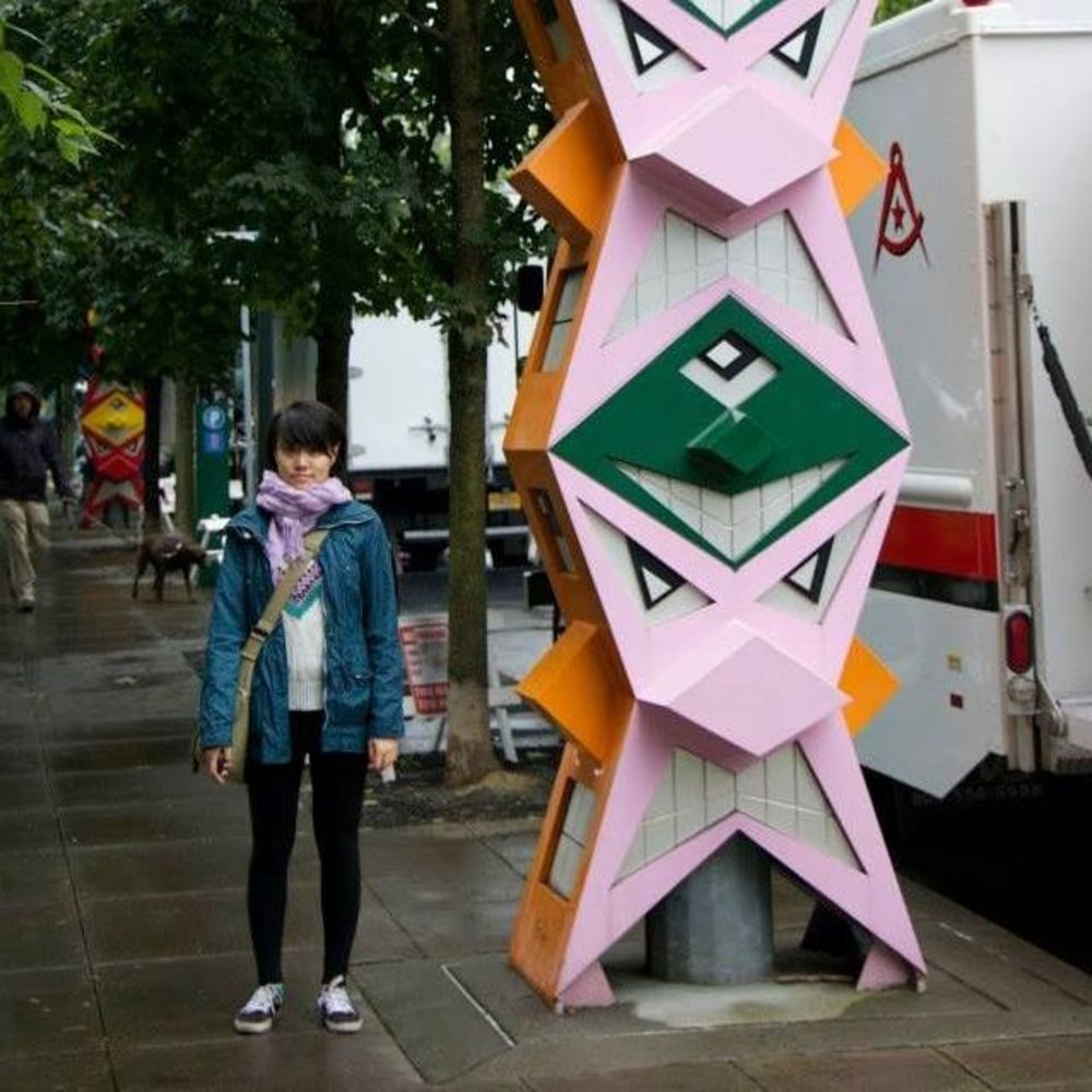 Meet your Posher, Leila min